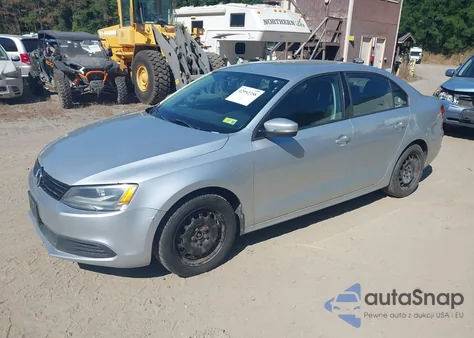 2014 Volkswagen Jetta 1.8T Se from USA, damaged, VIN 3VWD17AJ4EM215722